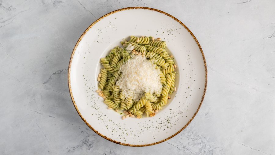 Pesto & Parmezán Teszta